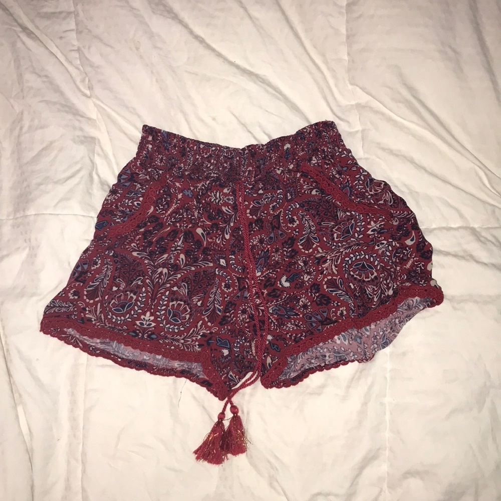 Knox Rose High Waisted Paisley and Lace Shorts
